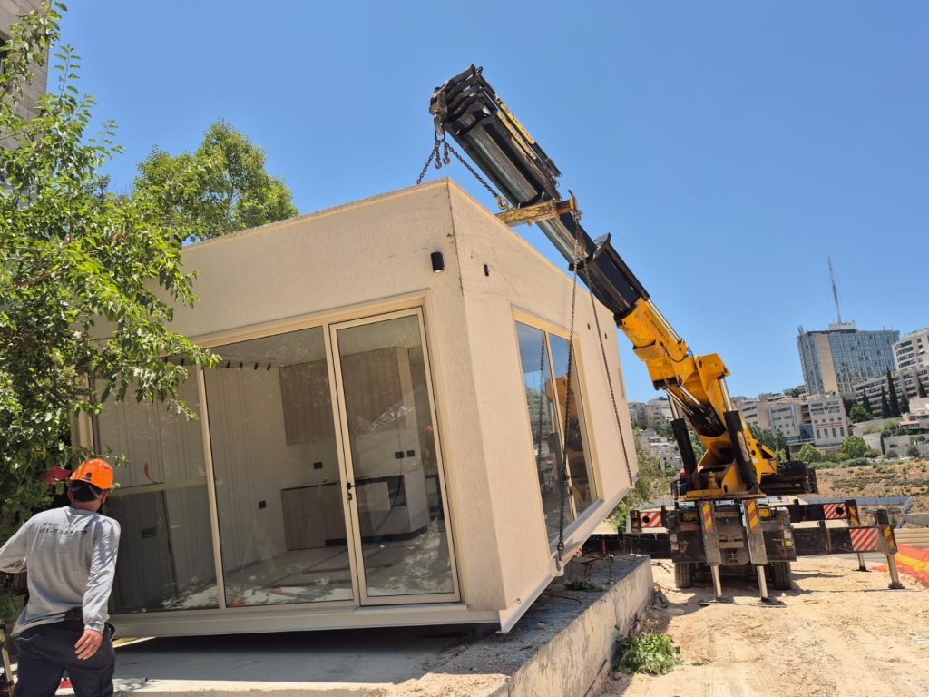 משרד מכירות יביל בגודל 48.5 מ"ר