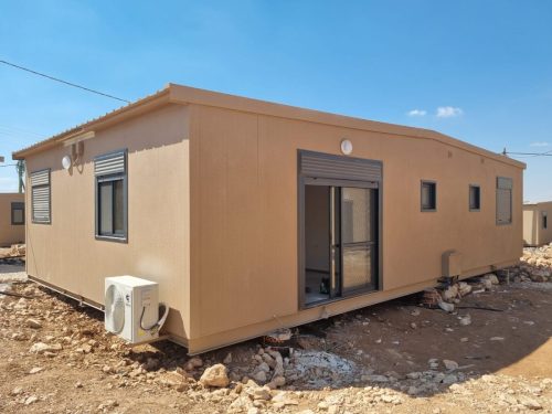 קרוואנים וקרווילות בגדלים שונים- 45 מר 75 מר 90 מר